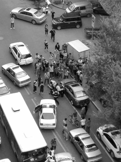 吉林延吉男子商場砍人致2死 家屬稱其有抑郁癥史 吉林延吉男子商場砍人致2死 家屬稱其有抑郁癥史