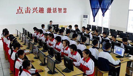 湖南龍山一中學被指按成績“三六九等”收學費 湖南龍山一中學被指按成績“三六九等”收學費