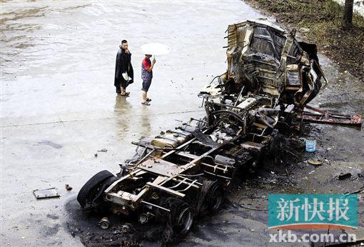 廣州槽罐車深夜卸氣突發爆炸 百余居民驚慌逃生 廣州槽罐車深夜卸氣突發爆炸 百余居民驚慌逃生