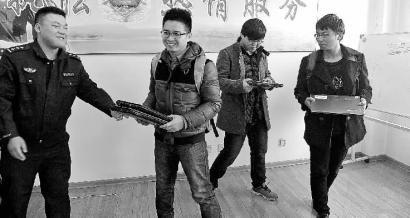 男子為做手術回母校偷竊價值30余萬元物品 男子為做手術回母校偷竊價值30余萬元物品