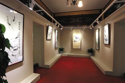 去年6月,益壽堂舉辦了“紀念頤和園對公眾開放一百周年書畫展”。 去年6月,益壽堂舉辦了“紀念頤和園對公眾開放一百周年書畫展”。