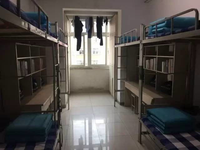 這個(gè)學(xué)校的男生宿舍火了！女同學(xué)都喊著要嫁