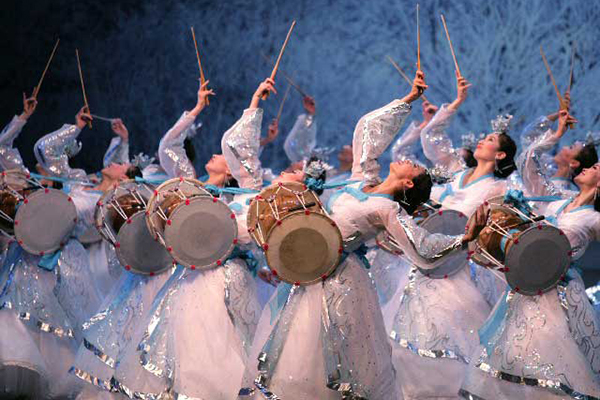 “五一通天峽韓國風(fēng)情節(jié)”即將亮相通天峽景區(qū) “五一通天峽韓國風(fēng)情節(jié)”即將亮相通天峽景區(qū)