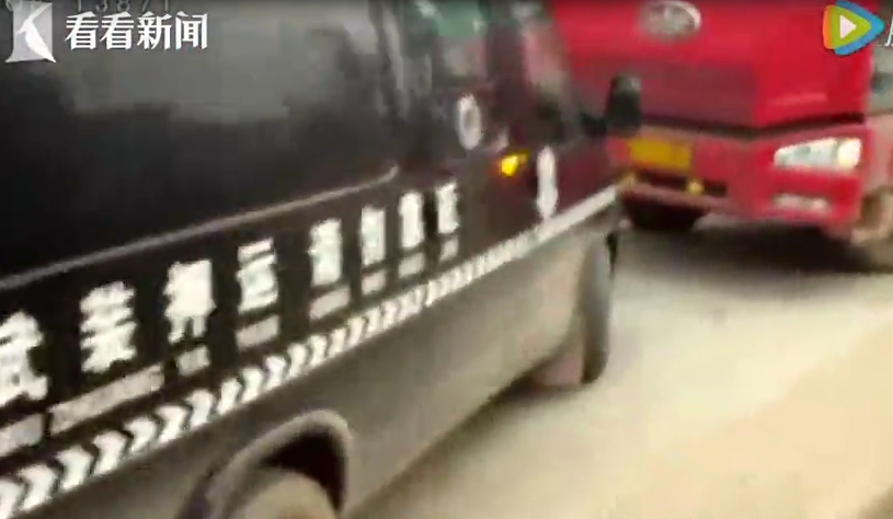 男子開(kāi)貨車酒駕逆行 一言不合竟想砸運(yùn)鈔車