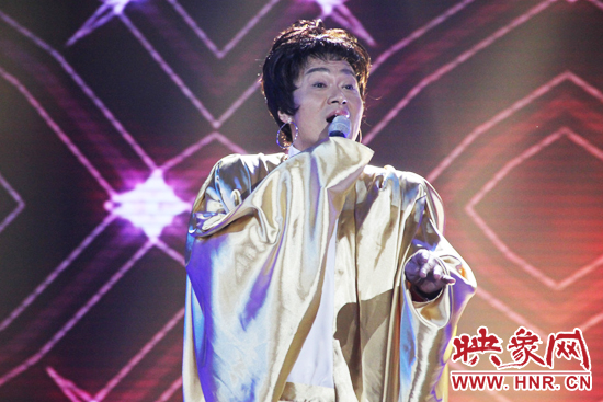 李宏偉仿毛阿敏經典造型 李宏偉仿毛阿敏經典造型