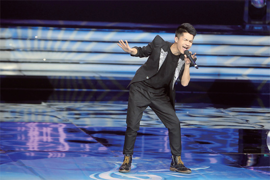 參加第15屆央視青歌賽河南賽區(qū)決賽的部分選手 參加第15屆央視青歌賽河南賽區(qū)決賽的部分選手