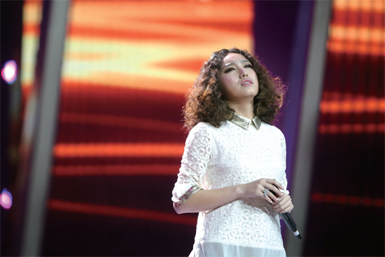 參加第15屆央視青歌賽河南賽區(qū)決賽的部分選手 參加第15屆央視青歌賽河南賽區(qū)決賽的部分選手