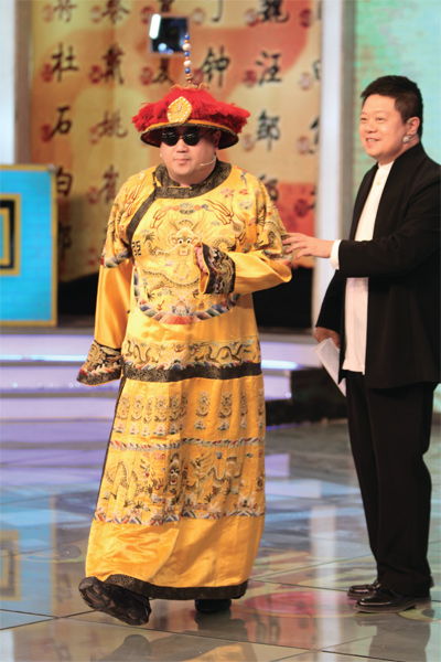 那威變身胖溥儀本版圖片由《知根知底》欄目組提供 那威變身胖溥儀本版圖片由《知根知底》欄目組提供