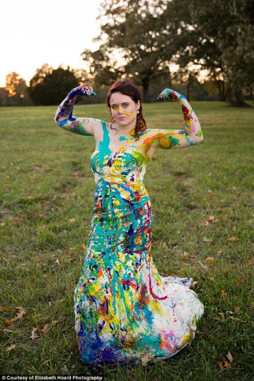 女子婚前被男友拋棄 拍個性婚紗照療傷 女子婚前被男友拋棄 拍個性婚紗照療傷