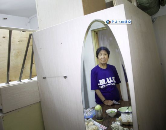 81歲老人賣房養老:握200多萬找不到合適養老院